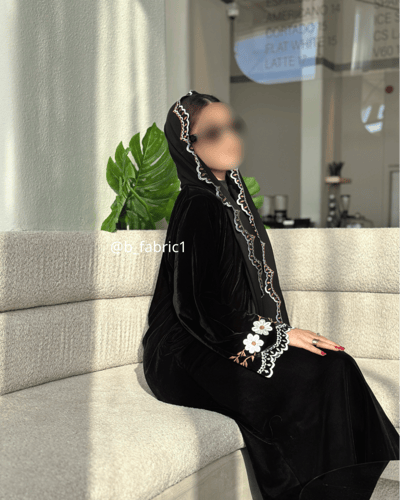 عباية مخمل تطريز