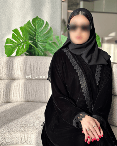 عباية مخمل بكلفة