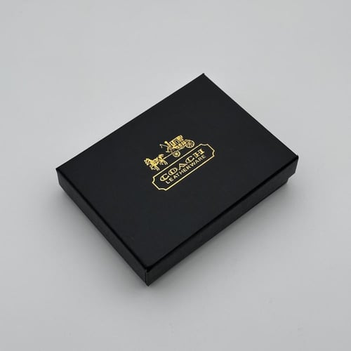 حامل بطاقات عمل كوتش اسود بشعار ذهبي 1