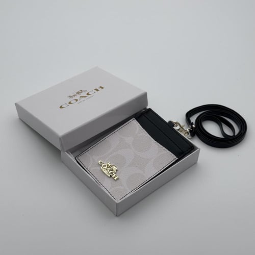 حامل بطاقات عمل كوتش ابيض