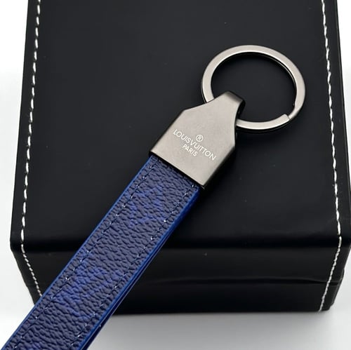 محفظة وميدالية لويس فيتون كحلي 3