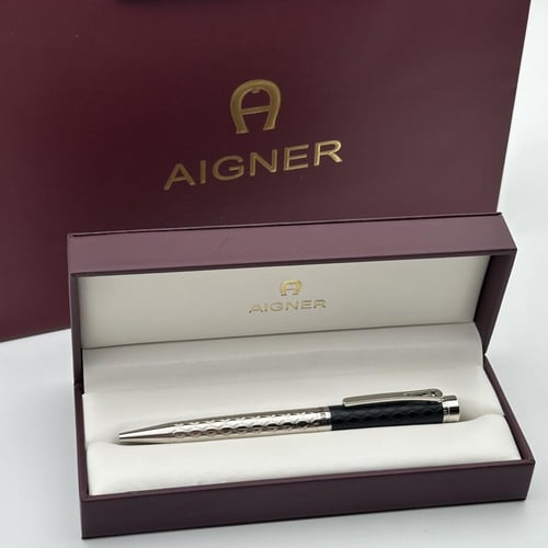 قلم اقنر اسود وفضي مزخرف