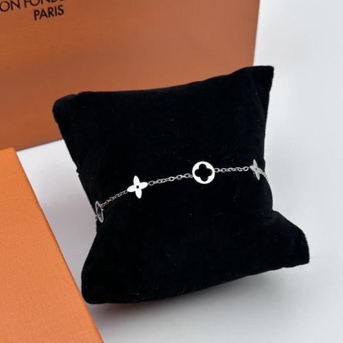 سوارة لويس فيتون ستيل ناعم