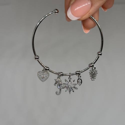 اسوارة مدندشة فضية