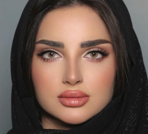 عدسات ليمونس الشهرية-هازل