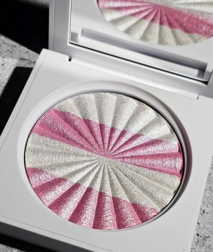 اضاءة اوفرا INNER GLOW