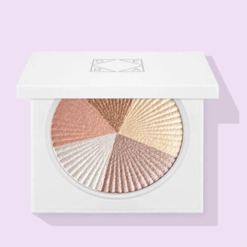 بودرة إضاءة من اوفرا بيفرلي هيلز