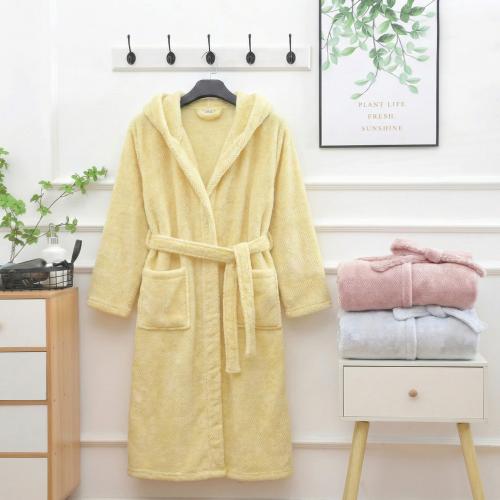 روب استحمام دوفت كورال فليس فائق الامتصاص أصفر