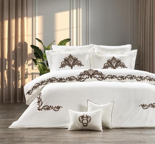 مفرش سرير عرائس روشان تركي قطن 100% ابيض مطرز بالب...