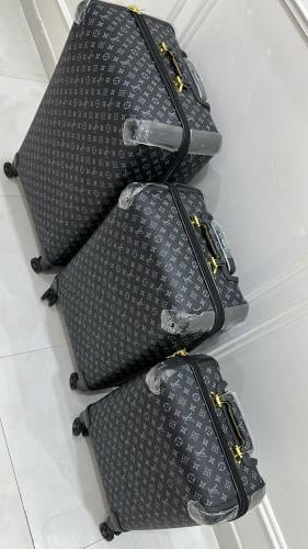 طقم شنط لويس فيتون ٣ قطع