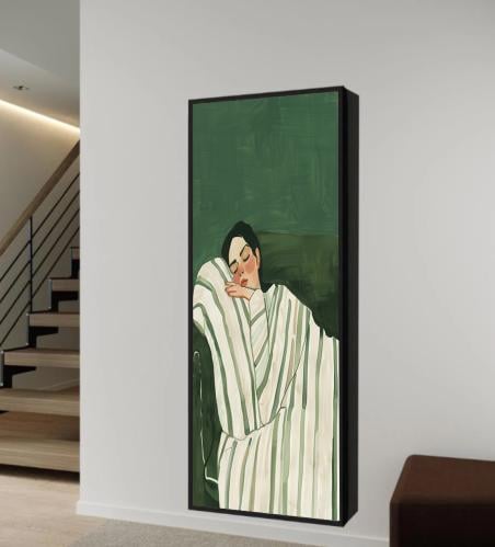 دولاب عبايات مبتكر مع باب للوحة جدارية