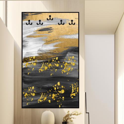 لوحة علاقة عبايات