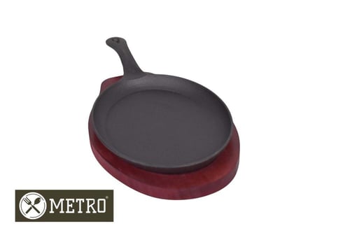 طاجن حديد بيضاوي بيد 25*18.5 سم