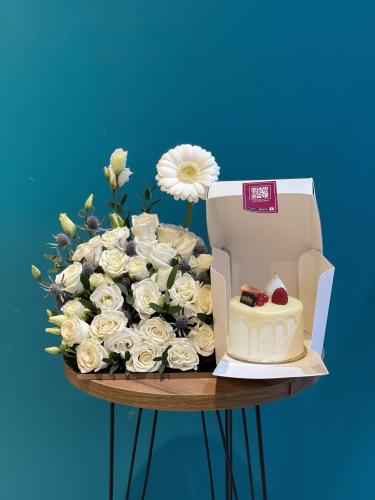 ورد وكيك كانديرا