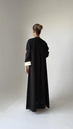 عباية لينن مع كريب بقصه رسميه