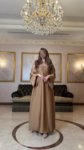 فستان كريب حرير ياباني مع دانتيل فرنسي