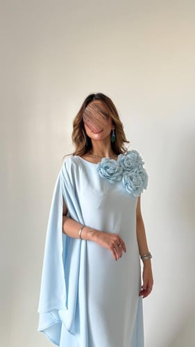 فستان الورد ماكسي طويل كريب اسباني بورد من الكتف و...