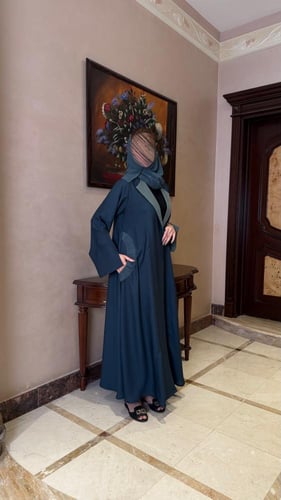 عباية كريب اسباني دبل فيس بجيوب جانبيه بزم