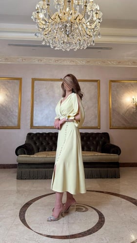 فستان ميدي كريب اسباني بحزام من الخصر