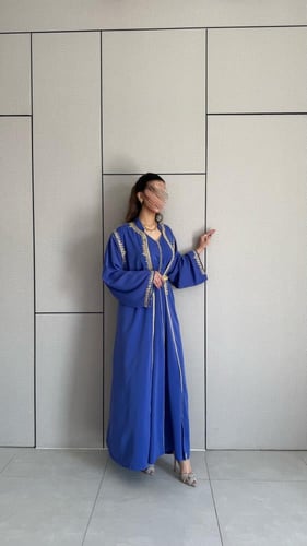 قفطان مغربي مكون من قطعتين وحزام