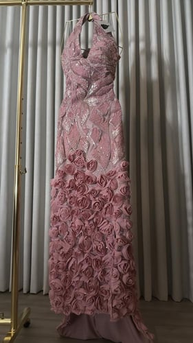 فستان المزون