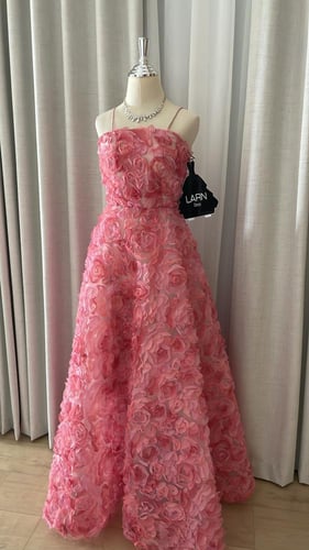 فستان نارين