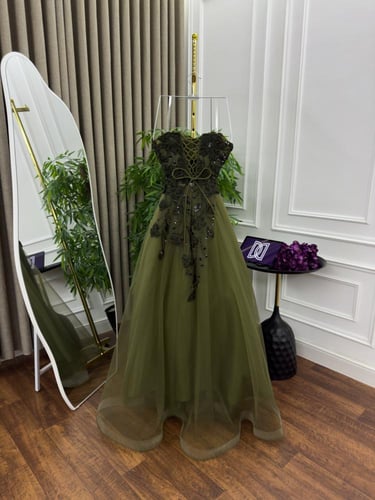 فستان لويا لون زيتي غامق