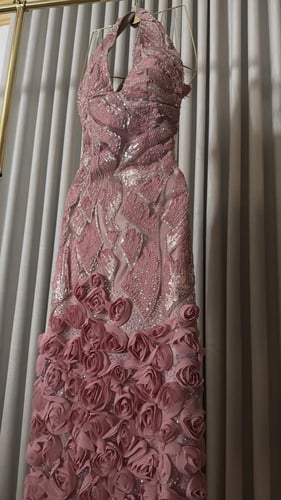 فستان المزون