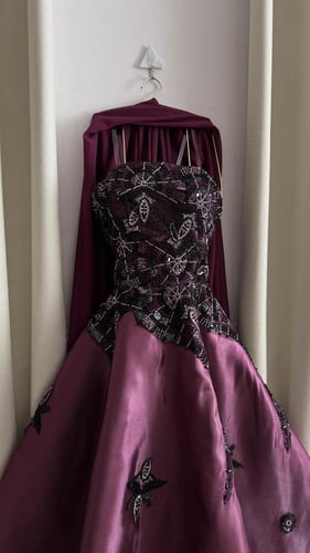 فستان اليانا