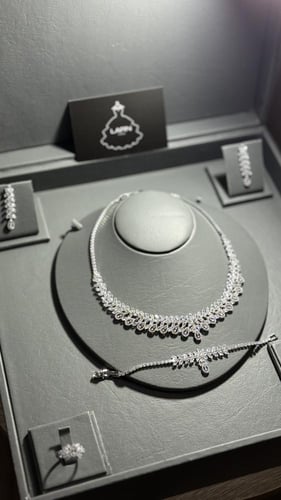 طقم اكسسوار فخم شامل بوكسA4