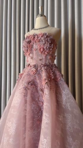 فستان لارسين