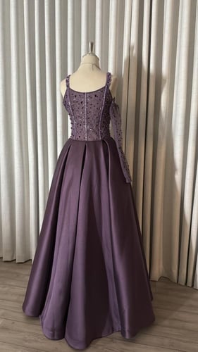 فستان لارن مع اكمام منفصلة