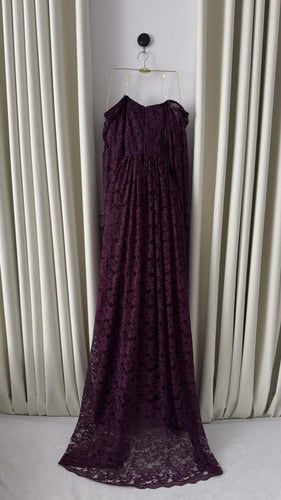 فستان دانتيل