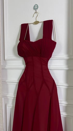 فستان ارين احمر