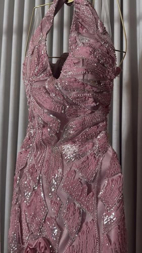 فستان المزون