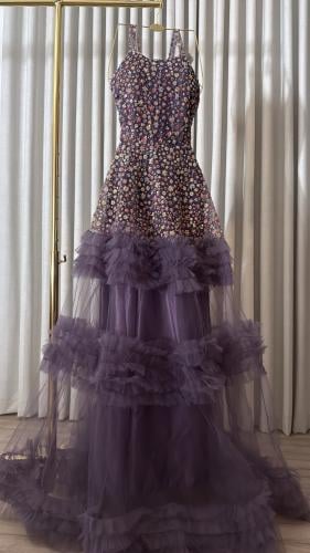 فستان يارا لونين