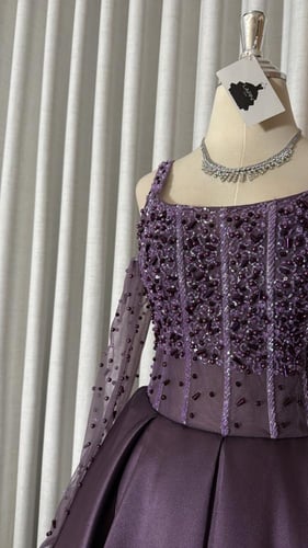 فستان لارن مع اكمام منفصلة