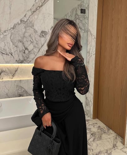 تنورة دانتيل