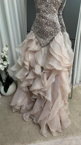 فستان ايثارا