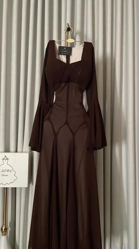 فستان رين بأكمام