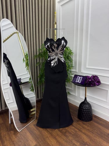 فستان اسود ماسك