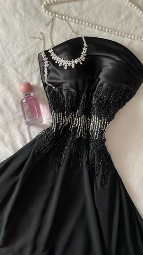 فستان جوهره اسود