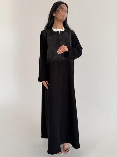 بيان | عبايه كريب اندنوسي على حريرر جاكار