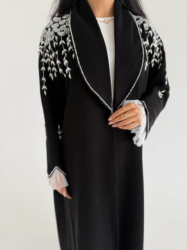 نجال | عبايه كريب اندنوسي شك مع دنتل كم