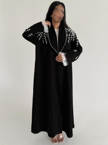 نجال | عبايه كريب اندنوسي شك مع دنتل كم