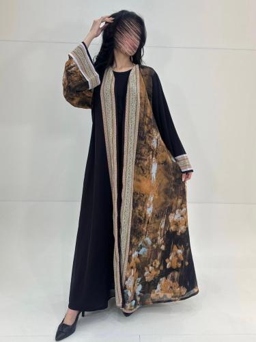 لينا | عبايه شيفون مع رسمه من الخلف