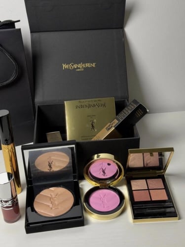 بوكس ميكب سان لوران