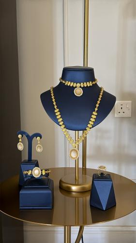 مخنق و مسبحه تصميم البقشي
