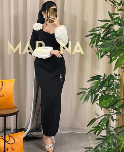 فستان ملاك (فستان كريب مع ذيل ووردة كتف كم منفوش)