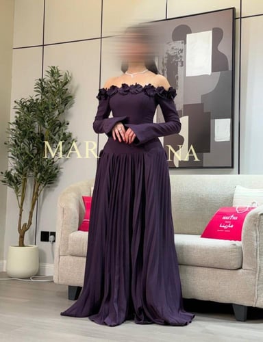 فستان ايلاف (فستان ليلكي باربي ورود ليزر وبوليسيه)